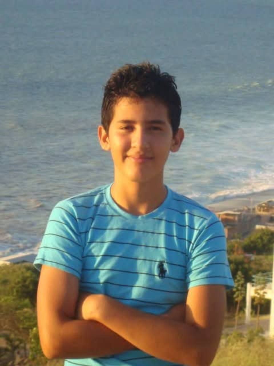 César a los 13 años, cuando comenzó a explorar la edición de video